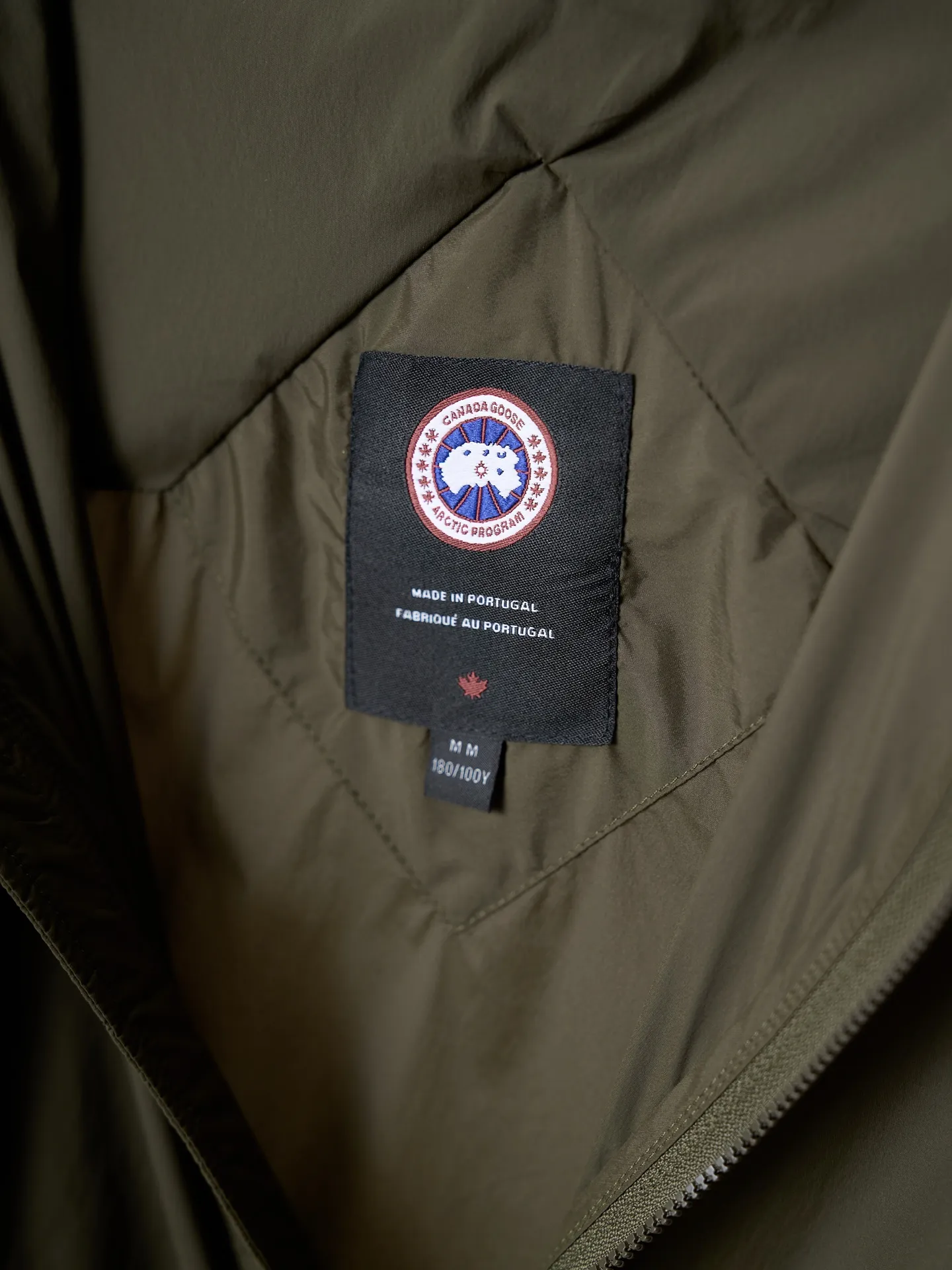 【 】Canada Goose/ 【In Stock】S M L XL ： ， ， ， ， ， ， ， 、 ， 。 ： ， ， 。 ， ， ， ，Wear-Resistant 。 ： ， ， 。